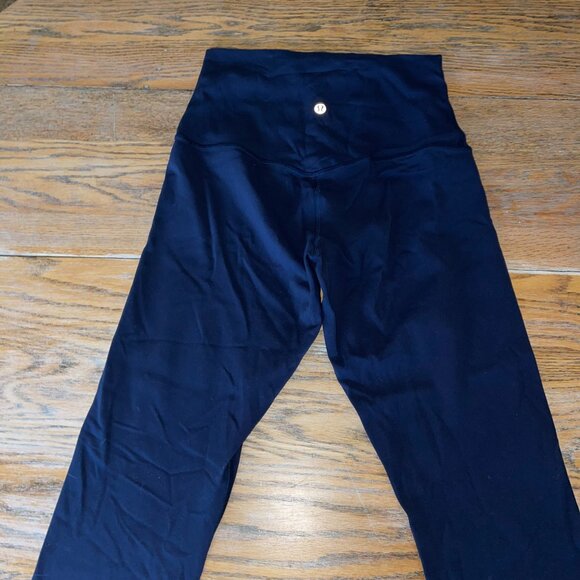 LULULEMON ATHLETICA dk blue leggings/LW5CTNS/size 6/inseam-27.5 - Picture 3 of 5